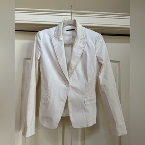 ELIE TAHARI | White Blazer